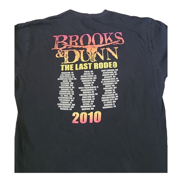 Brooks & Dunn XL Concert T Shirt 2010 The Last Rodeo Tour Dates On Back - Picture 4 of 7